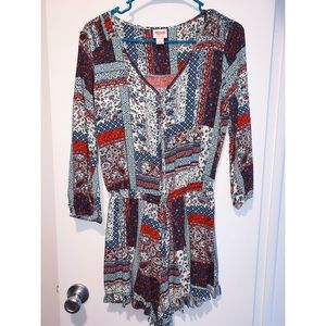 Women’s romper size small